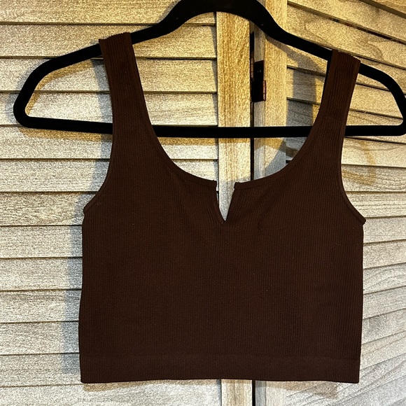 Brown Cropped Sports Bra/Tank Top Women’s Medium Juniors Poly Spandex Blend - Picture 1 of 6